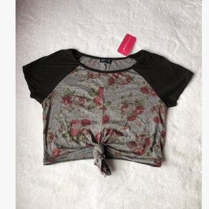 Love Culture Short Sleeves Knot Front Crop Top